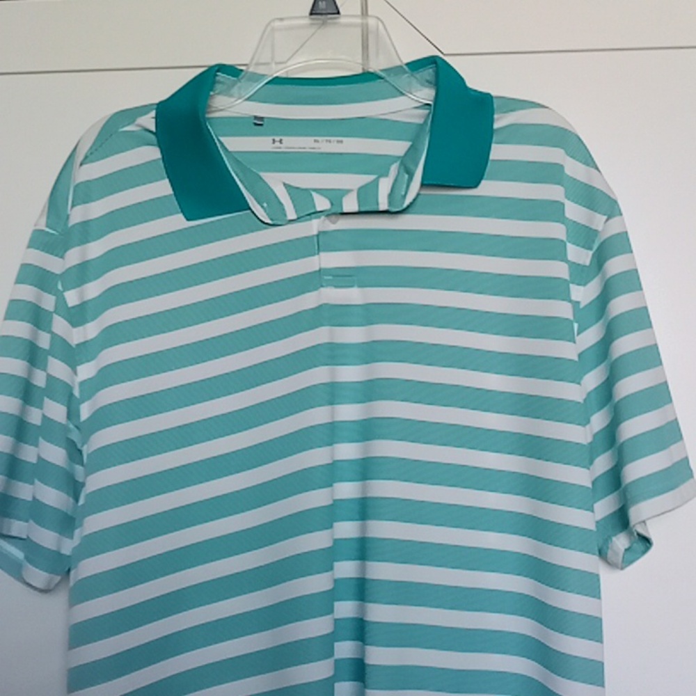 EUC Under Armour Performance Material Golf Shirt Size XL